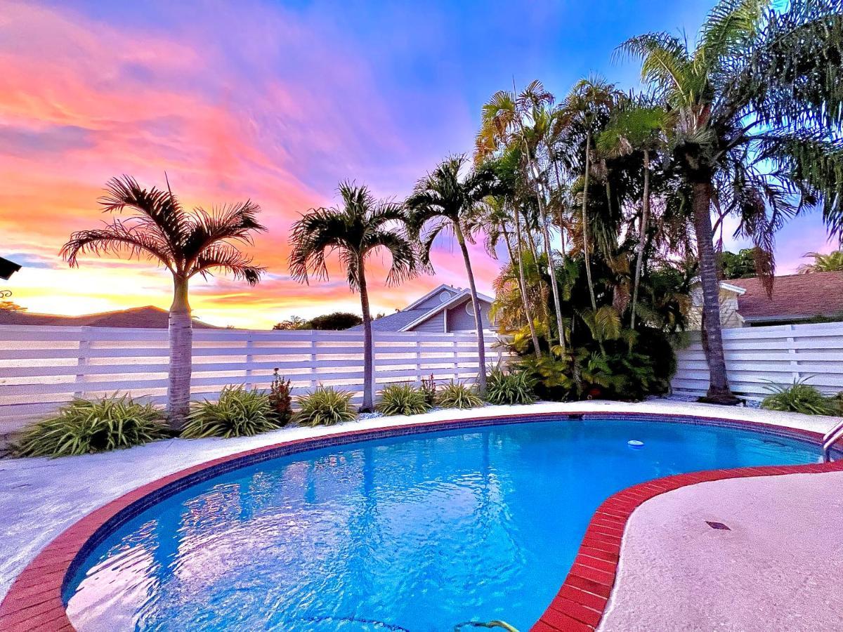 Kendall Keys Oasis Home W/ Pool, Theater & Arcade Miami Exteriér fotografie